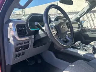 Ford F-150 Lightning 2023 AWD XLT 4dr SuperCrew 5.5 ft. SB
