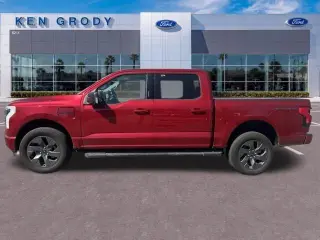 Ford F-150 Lightning 2023 AWD XLT 4dr SuperCrew 5.5 ft. SB