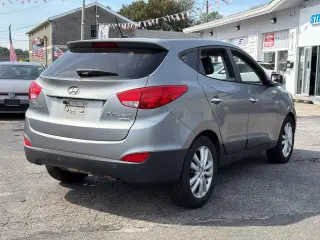 Hyundai TUCSON 2010 Limited 4dr SUV