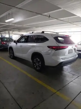 Toyota Highlander 2022 XLE 4dr SUV