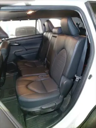 Toyota Highlander 2022 XLE 4dr SUV