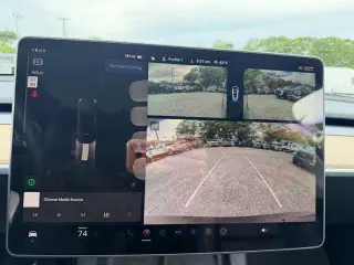 Tesla Model Y 2023 AWD Long Range 4p Crossover
