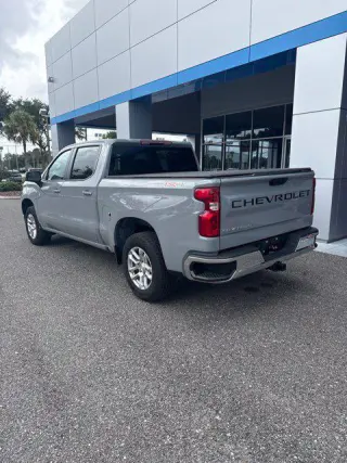 Chevrolet Silverado 1500 2024 4x4 LT 4dr Crew Cab 5.8 ft. SB con 2FL