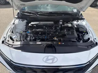 Hyundai ELANTRA 2025 SEL Confort 4p Sedán