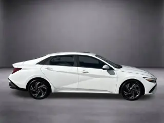 Hyundai ELANTRA 2025 SEL Confort 4p Sedán
