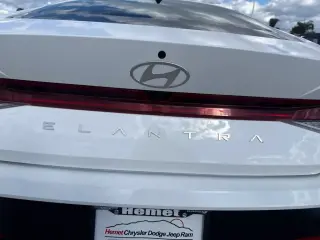 Hyundai ELANTRA 2025 SEL Confort 4p Sedán