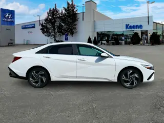 Hyundai ELANTRA 2024 SEL 4p Sedan