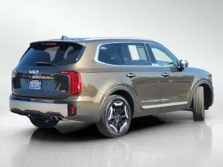 Kia Telluride 2024 AWD S 4dr SUV