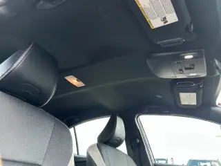Toyota Camry 2025 SE Sedán 4 puertas