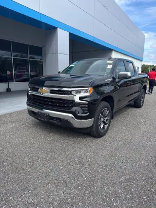 Chevrolet Silverado 1500 2024 4x4 LT 4dr Crew Cab 5.8 ft. SB con 2FL