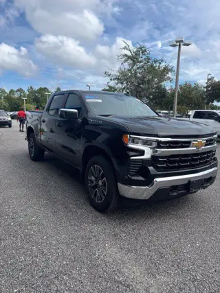 Chevrolet Silverado 1500 2024 4x4 LT 4dr Crew Cab 5.8 ft. SB con 2FL