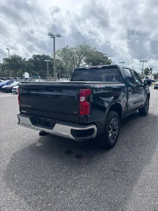 Chevrolet Silverado 1500 2024 4x4 LT 4dr Crew Cab 5.8 ft. SB con 2FL