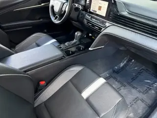 Toyota Camry 2025 SE 4p Sedan