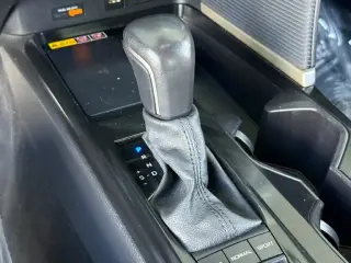 Toyota Camry 2025 SE 4p Sedan