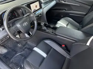 Toyota Camry 2025 SE 4p Sedan
