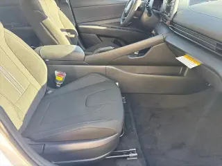 Hyundai ELANTRA 2026 SEL Sport 4dr Sedan