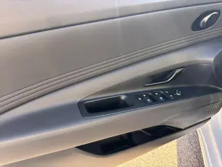 Hyundai ELANTRA 2026 SEL Sport 4dr Sedan