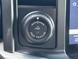 Ford F-150 2023 4x4 Lariat 4p SuperCrew 5.5 ft. CB
