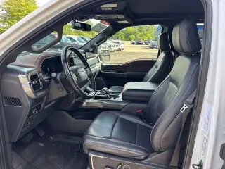 Ford F-150 2023 4x4 Lariat 4p SuperCrew 5.5 ft. CB