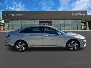 Hyundai ELANTRA 2025 SEL Sport 4dr Sedan