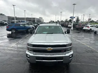 Chevrolet Silverado 2500HD 2015 4x4 LT 4dr Crew Cab LB