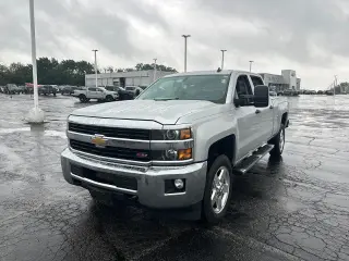 Chevrolet Silverado 2500HD 2015 4x4 LT 4dr Crew Cab LB