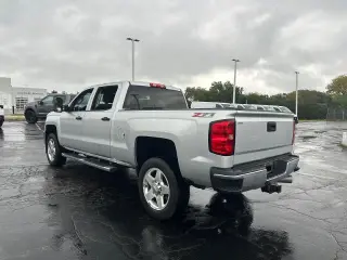 Chevrolet Silverado 2500HD 2015 4x4 LT 4dr Crew Cab LB