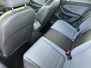 Volkswagen Jetta 2025 SE 4p Sedan