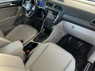 Volkswagen Tiguan 2023 SE R-Line Black 4dr SUV