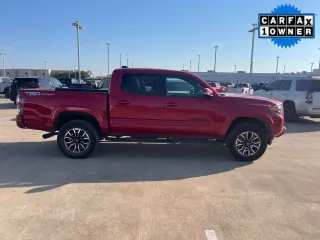 Toyota Tacoma 2020 4x2 TRD Sport 4p Doble Cab 5.0 pies SB
