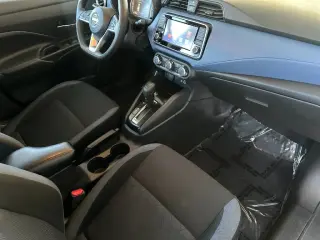 Nissan Versa 2023 SV 4p Sedan