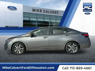 Nissan Versa 2023 SV 4p Sedan