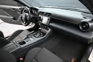 Toyota GR86 2023 2dr Coupe 6A
