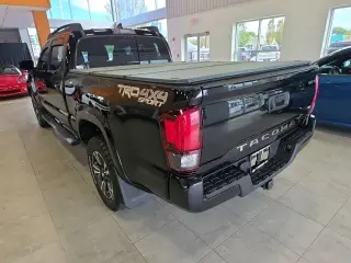 Toyota Tacoma 2018 4x4 TRD Sport 4puerta Doble Cab 6.1 ft LB