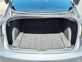 Tesla Model 3 2023 4p Sedan
