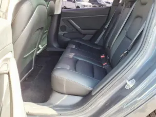 Tesla Model 3 2023 4p Sedan