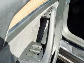 Tesla Model 3 2023 4p Sedan