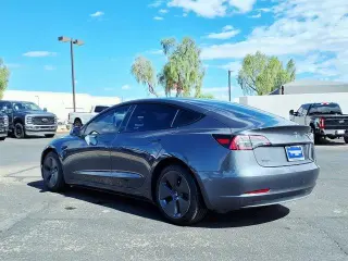 Tesla Model 3 2023 4p Sedan