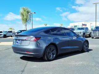 Tesla Model 3 2023 4p Sedan