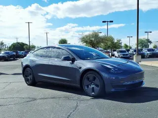 Tesla Model 3 2023 4p Sedan