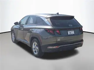 Hyundai TUCSON 2022 SE 4p SUV (lanzamiento de mitad de año)