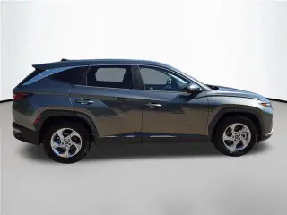 Hyundai TUCSON 2022 SE 4p SUV (lanzamiento de mitad de año)