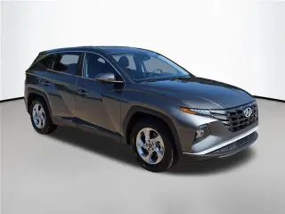 Hyundai TUCSON 2022 SE 4p SUV (lanzamiento de mitad de año)