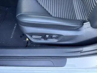 Toyota Camry 2023 SE 4p Sedano