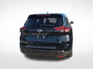 Nissan Rogue 2026 Dark Armor 4dr Crossover