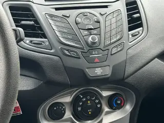 Ford Fiesta 2018 SE 4p Hatchback