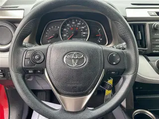 Toyota RAV4 2014 XLE SUV 4p.
