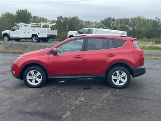 Toyota RAV4 2014 XLE SUV 4p.