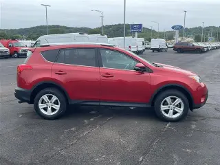Toyota RAV4 2014 XLE SUV 4p.