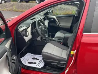 Toyota RAV4 2014 XLE SUV 4p.
